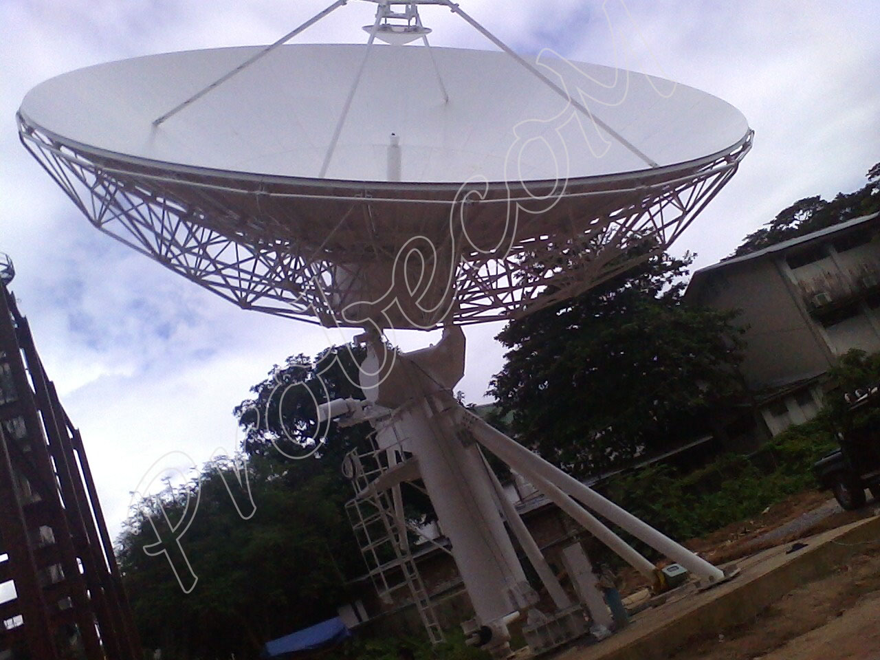 PROBECOM-11M ANTENNAS